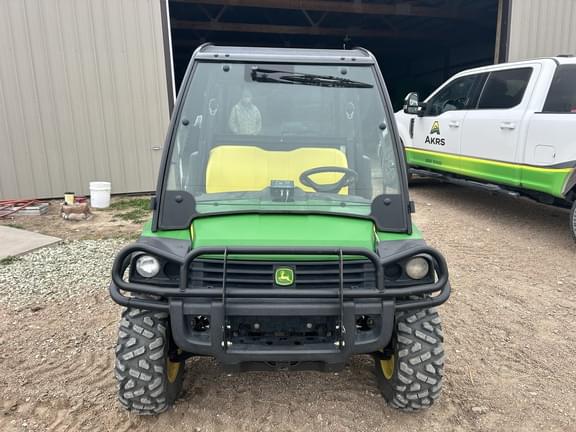 Image of John Deere Gator XUV 825i equipment image 1
