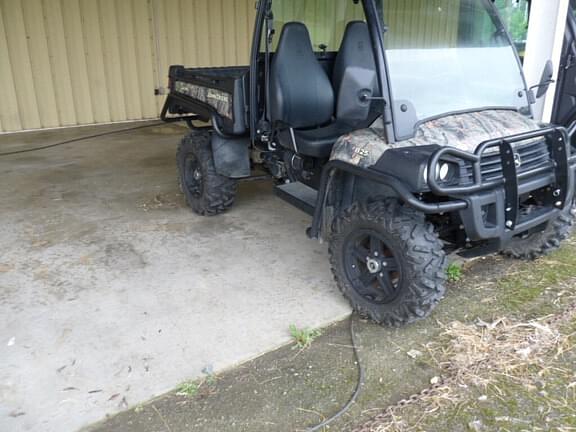 Image of John Deere Gator XUV 825i equipment image 1