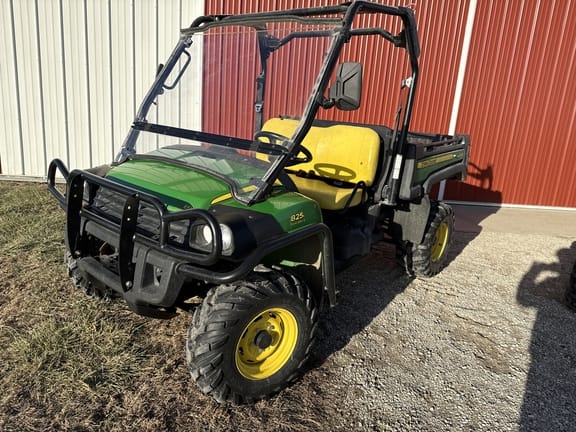 2013 John Deere Gator XUV 825i Equipment Image0