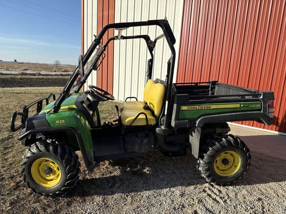 Image of John Deere Gator XUV 825i equipment image 1