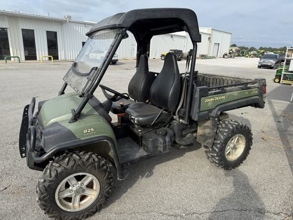 2013 John Deere Gator XUV 825i Equipment Image0
