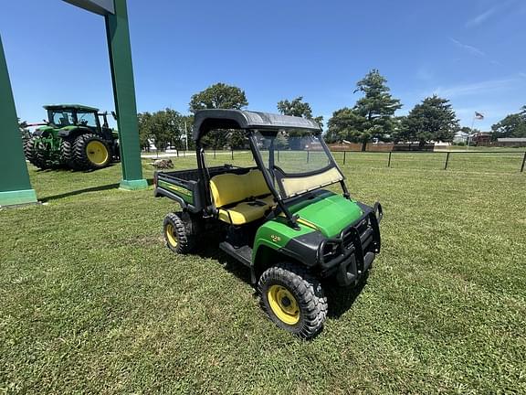 Image of John Deere Gator XUV 825i equipment image 4