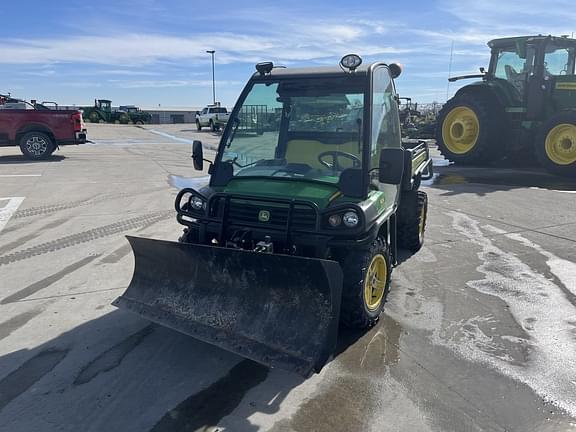 Image of John Deere Gator XUV 825i equipment image 1