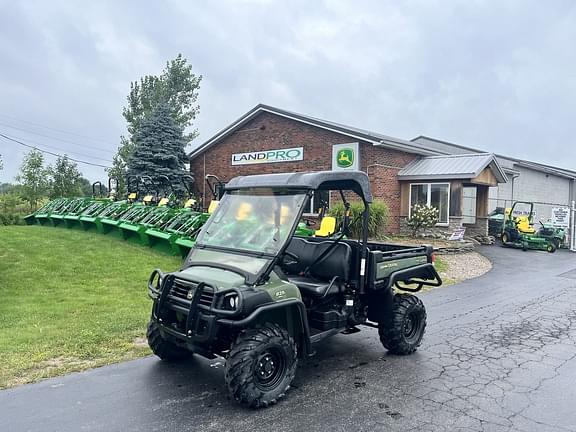 Image of John Deere Gator XUV 825i Primary image