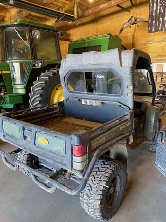 Image of John Deere Gator XUV 825i equipment image 4