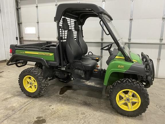 Image of John Deere Gator XUV 825i equipment image 1