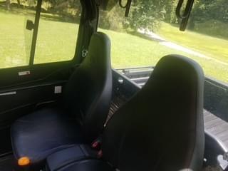 Image of John Deere Gator XUV 825i equipment image 4