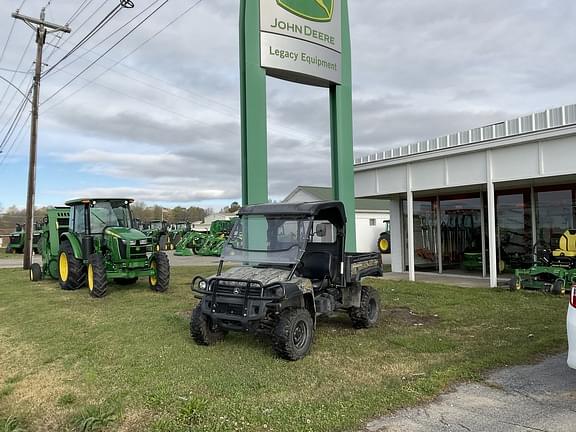 Image of John Deere Gator XUV 825i equipment image 1