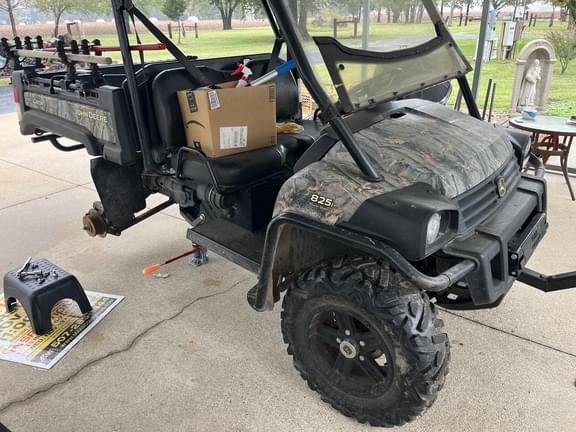 Image of John Deere Gator XUV 825i equipment image 3