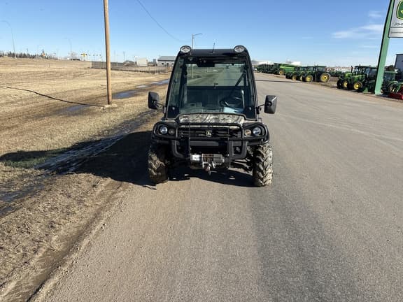 Image of John Deere Gator XUV 825i equipment image 2