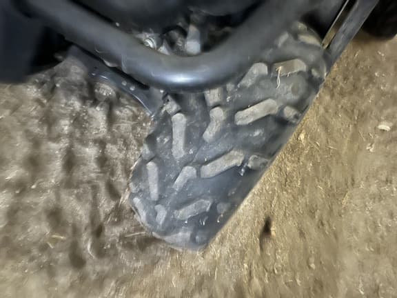 Image of John Deere Gator XUV 825i equipment image 1