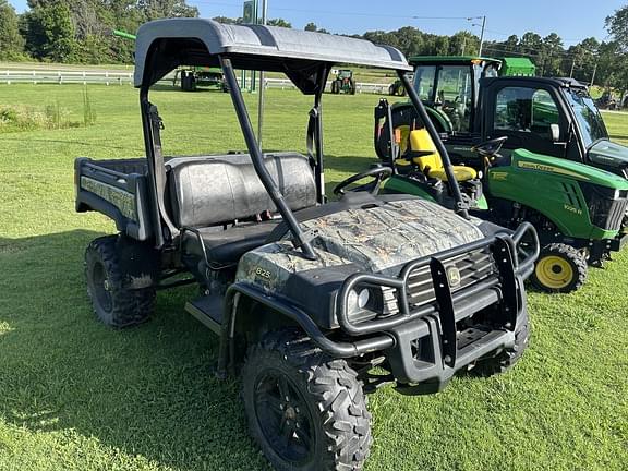 Image of John Deere Gator XUV 825i equipment image 1