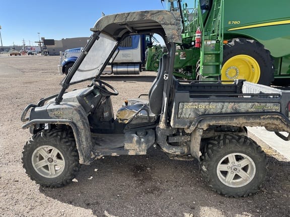 Main image John Deere Gator XUV 825i