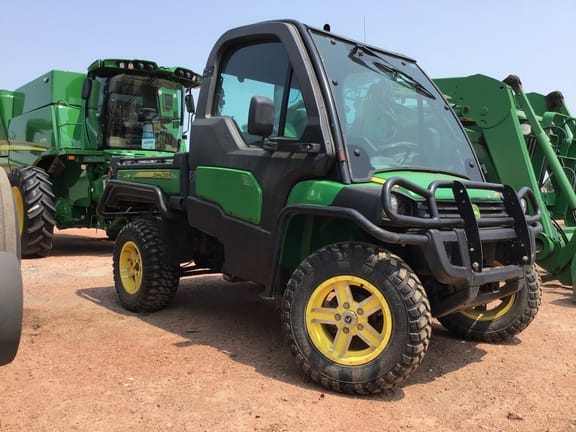 Main image John Deere Gator XUV 825i