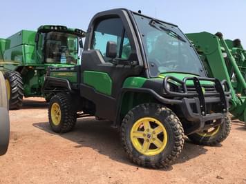 Main image John Deere Gator XUV 825i