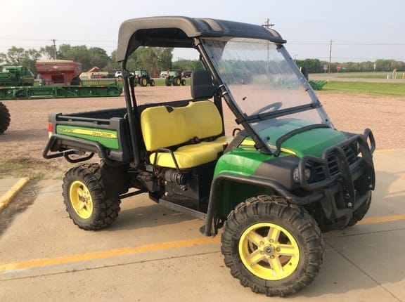 Main image John Deere Gator XUV 825i