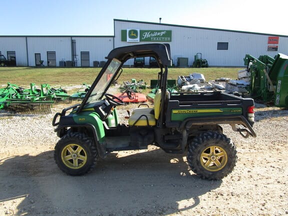 Main image John Deere Gator XUV 825i