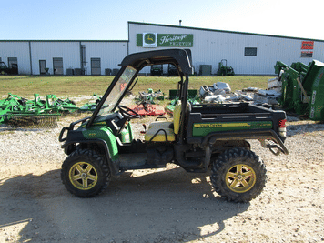 Main image John Deere Gator XUV 825i