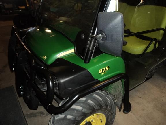 Image of John Deere Gator XUV 825i equipment image 2