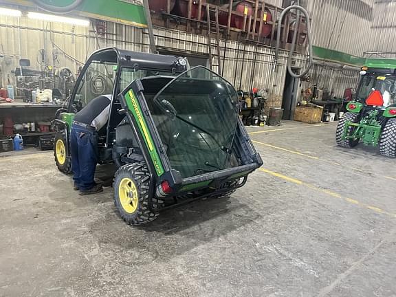 Image of John Deere Gator XUV 825i equipment image 4