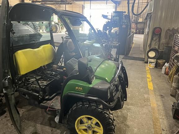 Image of John Deere Gator XUV 825i Primary image