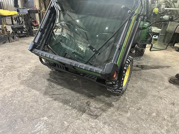 Image of John Deere Gator XUV 825i equipment image 2