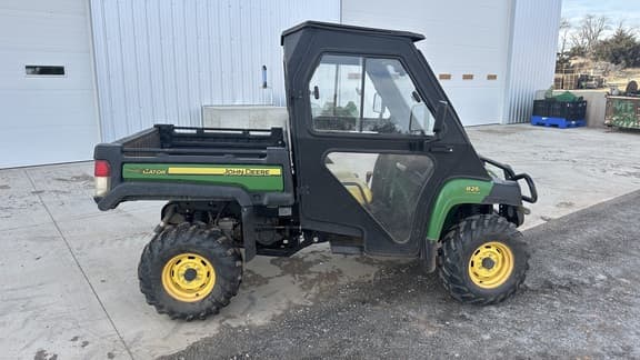 Image of John Deere Gator XUV 825i equipment image 2