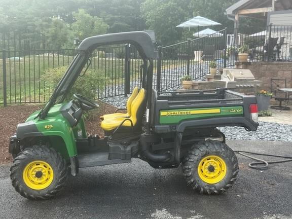 Image of John Deere Gator XUV 825i Primary image