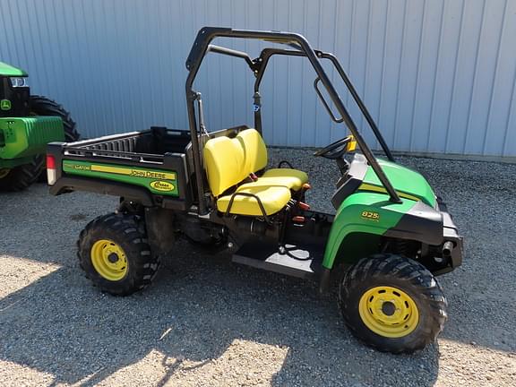 Image of John Deere Gator XUV 825i Primary image
