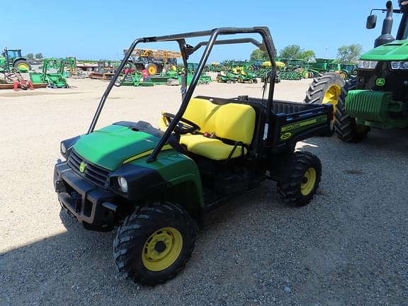 Image of John Deere Gator XUV 825i equipment image 4