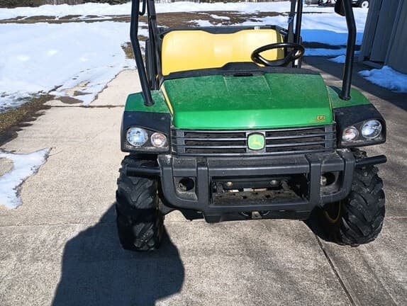 Image of John Deere Gator XUV 825i equipment image 2
