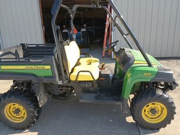 Main image John Deere Gator XUV 825i