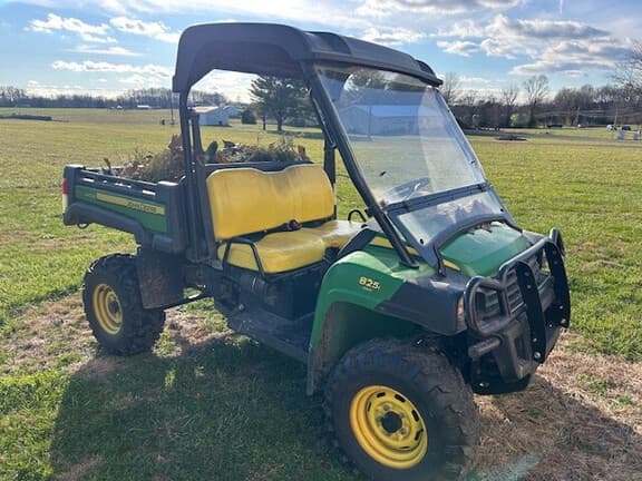 Image of John Deere Gator XUV 825i equipment image 1