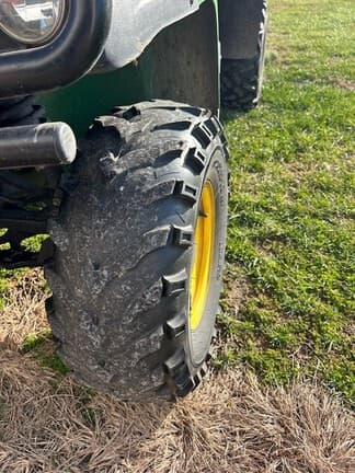Image of John Deere Gator XUV 825i equipment image 4