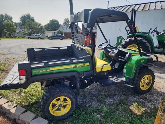 Image of John Deere Gator XUV 825i equipment image 4