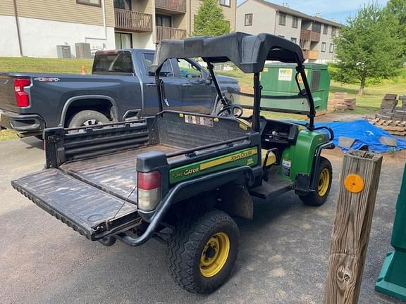 Image of John Deere Gator XUV 825i equipment image 1