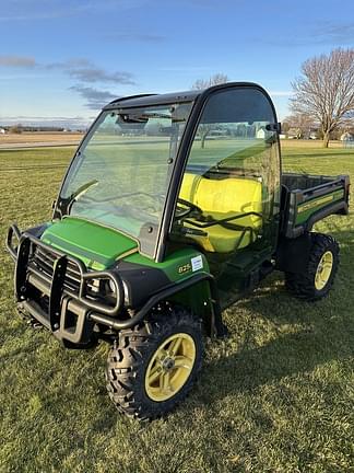 Image of John Deere Gator XUV 825i equipment image 1