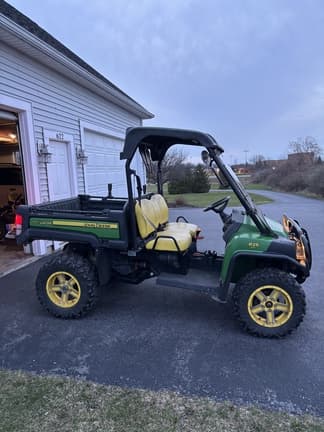 Main image John Deere Gator XUV 825i