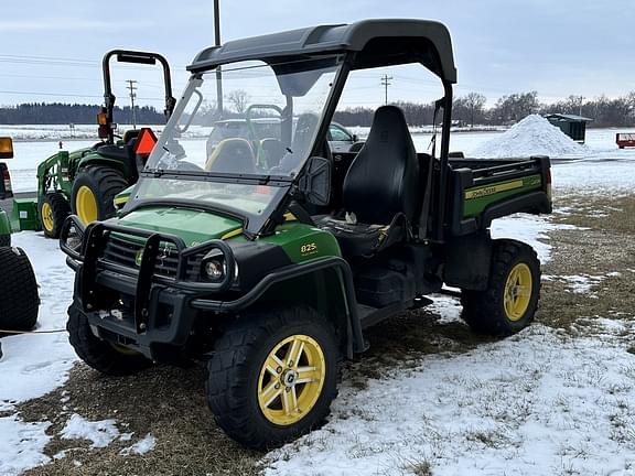 Image of John Deere Gator XUV 825i equipment image 1