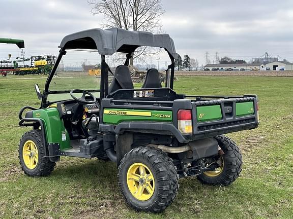 Image of John Deere Gator XUV 825i equipment image 4
