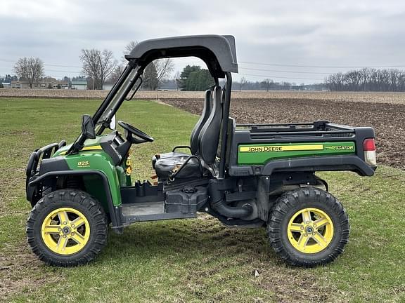 Image of John Deere Gator XUV 825i equipment image 3