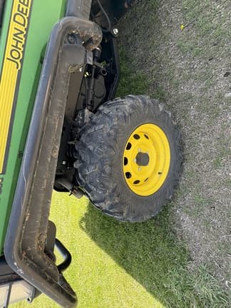 Image of John Deere Gator XUV 825i equipment image 3