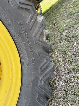 Image of John Deere Gator XUV 825i equipment image 1