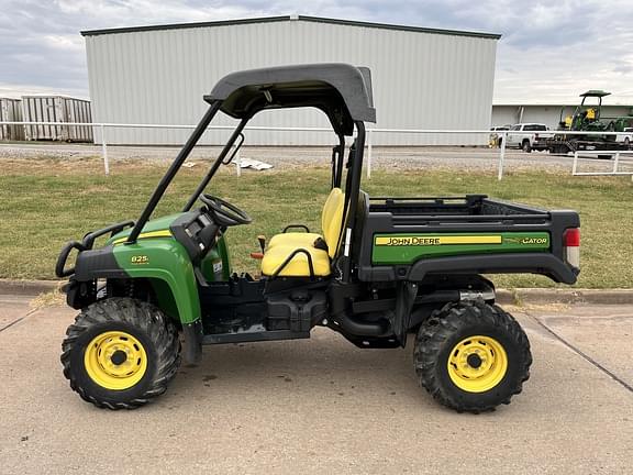 Image of John Deere Gator XUV 825i equipment image 1