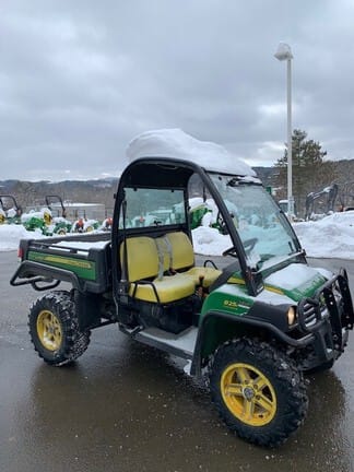 2013 John Deere Gator XUV 825i Equipment Image0