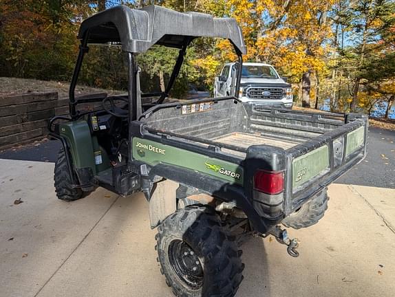 Image of John Deere Gator XUV 825i equipment image 4