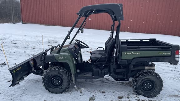 Image of John Deere Gator XUV 825i equipment image 3