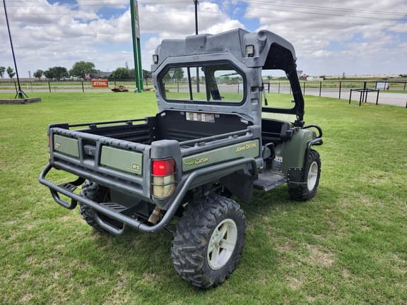 Image of John Deere Gator XUV 825i equipment image 4