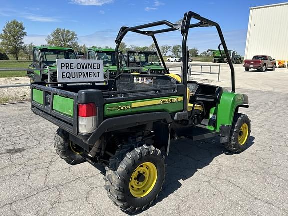 Image of John Deere Gator XUV 825i equipment image 2