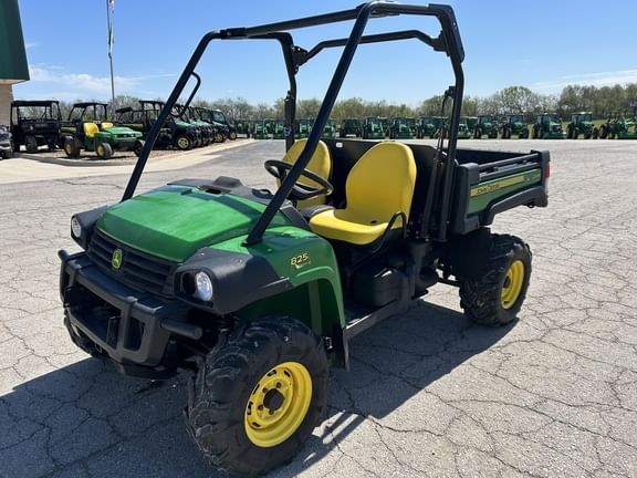 Main image John Deere Gator XUV 825i